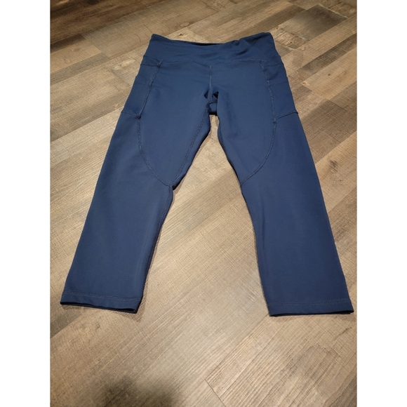 Zyia Light and tight crops size 8/10 - Picture 3 of 6